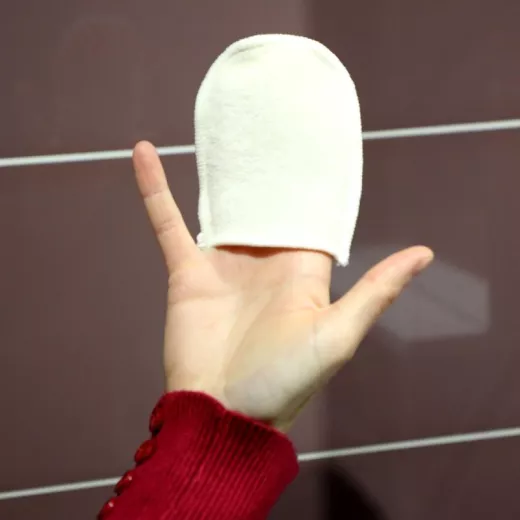 4 mini gants à démaquiller Anaé en coton bio 4 mini gants à démaquiller Anaé en coton bio