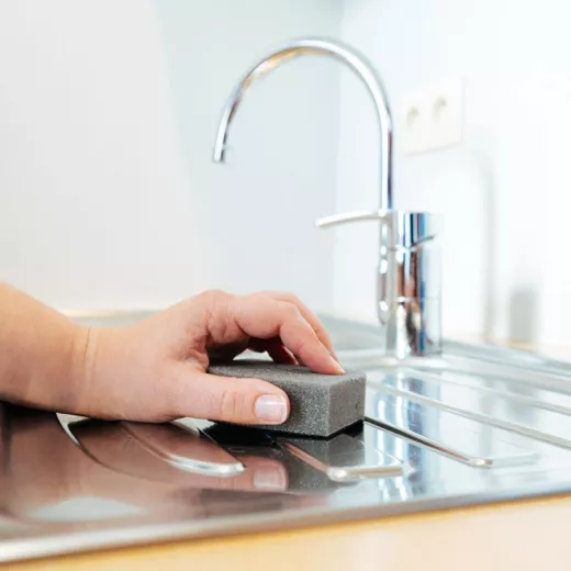 Éponges avec grattoir antigriffe Éponges avec grattoir antigriffe