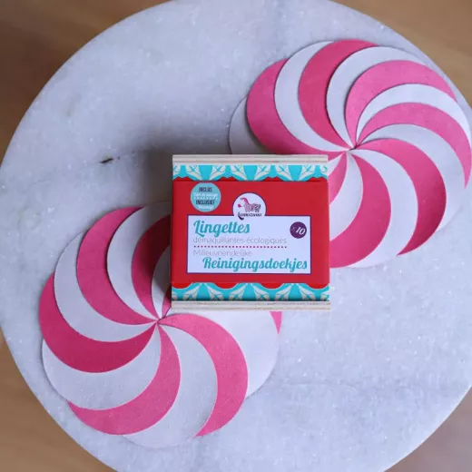 Lingettes démaquillantes Lingettes démaquillantes