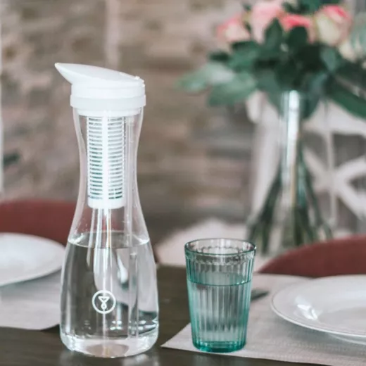 Carafe filtrante d’eau en verre au charbon actif Carafe filtrante d’eau en verre au charbon actif