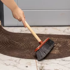 Comment nettoyer rapidement votre tapis d’entrée en microfibres ? Comment nettoyer rapidement votre tapis d’entrée en microfibres ?