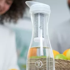 Carafe filtrante ou bouteille d’eau : quelle solution est la plus écologique et économique ? Carafe filtrante ou bouteille d’eau : quelle solution est la plus écologique et économique ?