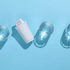 Pollution de l’eau par les PFAS : comment se protéger en filtrant l’eau ? Pollution de l’eau par les PFAS : comment se protéger en filtrant l’eau ?