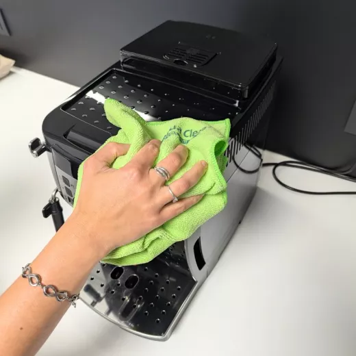 Chiffon en microfibre 100% recyclée multi-usage et recyclable Chiffon en microfibre 100% recyclée multi-usage et recyclable