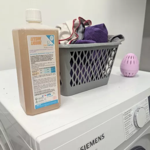 Lessive liquide anticalcaire écologique pour machine à laver