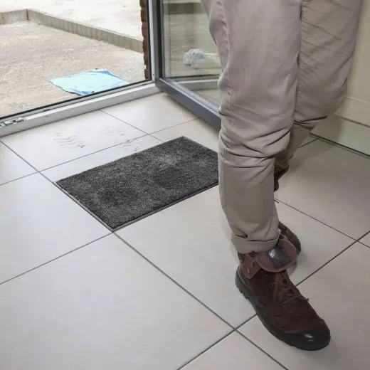 Paillasson – tapis d’entrée magique super absorbant en microfibres Paillasson – tapis d’entrée magique super absorbant en microfibres