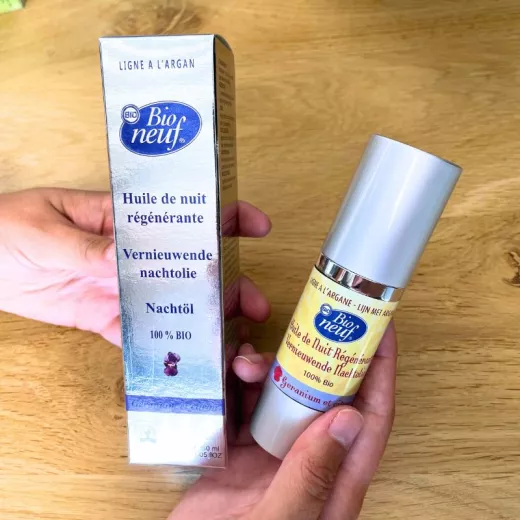 Huile de nuit de Bio neuf Huile de nuit de Bio neuf