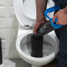 Comment déboucher un évier ou des WC sans produit chimique ?