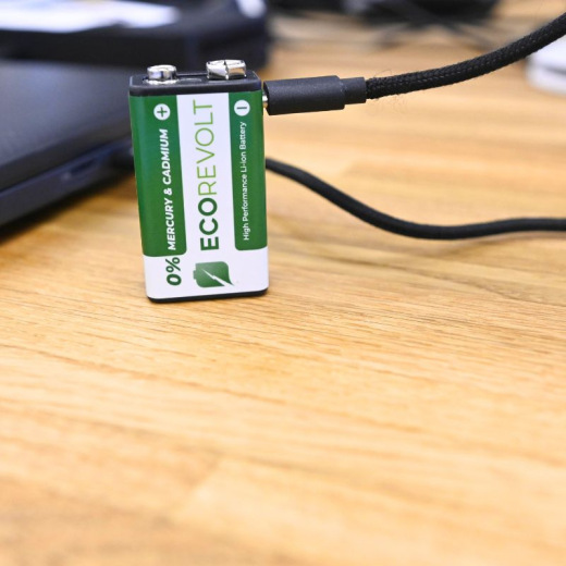 Piles rechargeables écologiques avec chargeur intégré