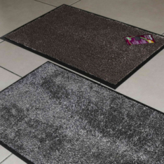 Pourquoi les tapis d’entrée en microfibres sont-ils plus efficaces que les paillassons classiques ?