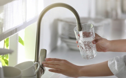 Filtrer l’eau du robinet : une nécessité ou une simple tendance ?
