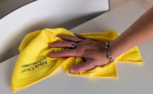Pourquoi la microfibre multi-usage est l’alliée idéale pour un nettoyage écologique au quotidien ?