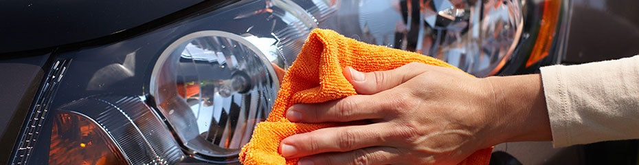 Microfibres et gants de nettoyage pour la voiture