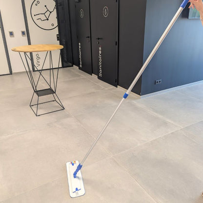 Kit nettoyage des sols avec manche télescopique et mop en microfibre